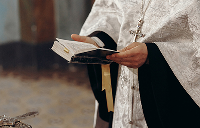 Sacerdote