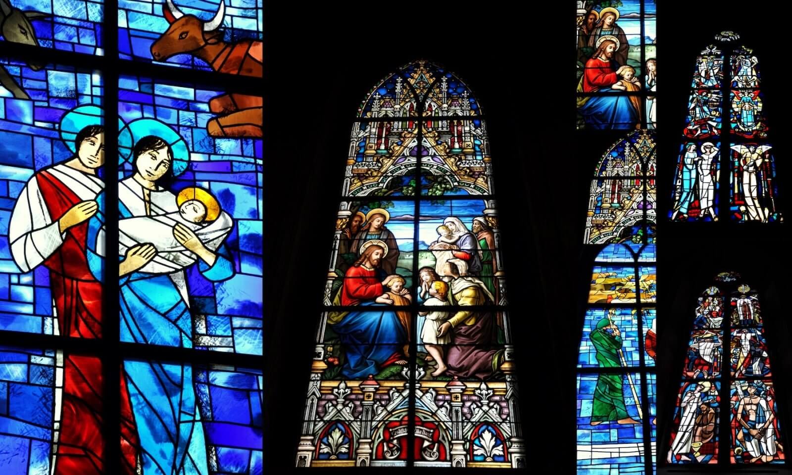 maria magdalena y jesus se besan