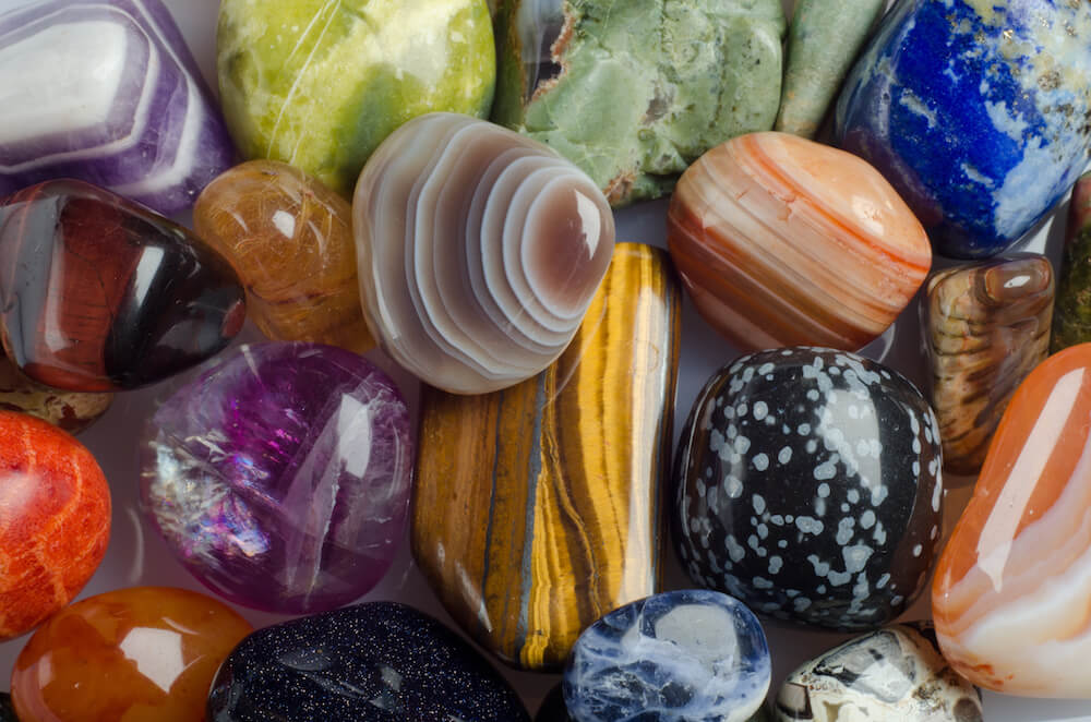 amuletos y piedras preciosas