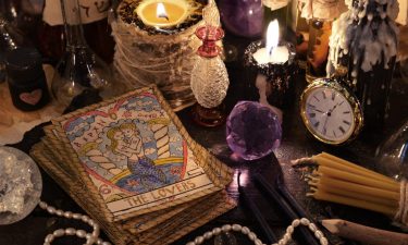 Las Cartas que Rigen el Destino