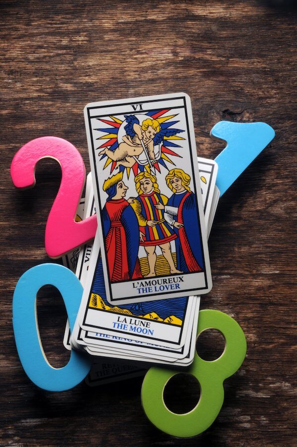EL TAROT Y LA NUMEROLOGÍA