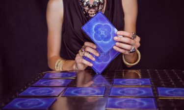 Fortune teller Tarotista