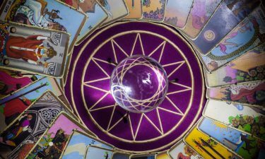 El Colgado. Echar las cartas del tarot