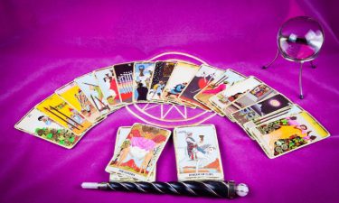 Medita con el tarot III