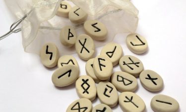 Las Runas y los Amuletos