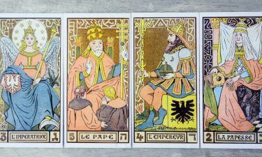 Cómo realizar tu propia tirada personal de Tarot
