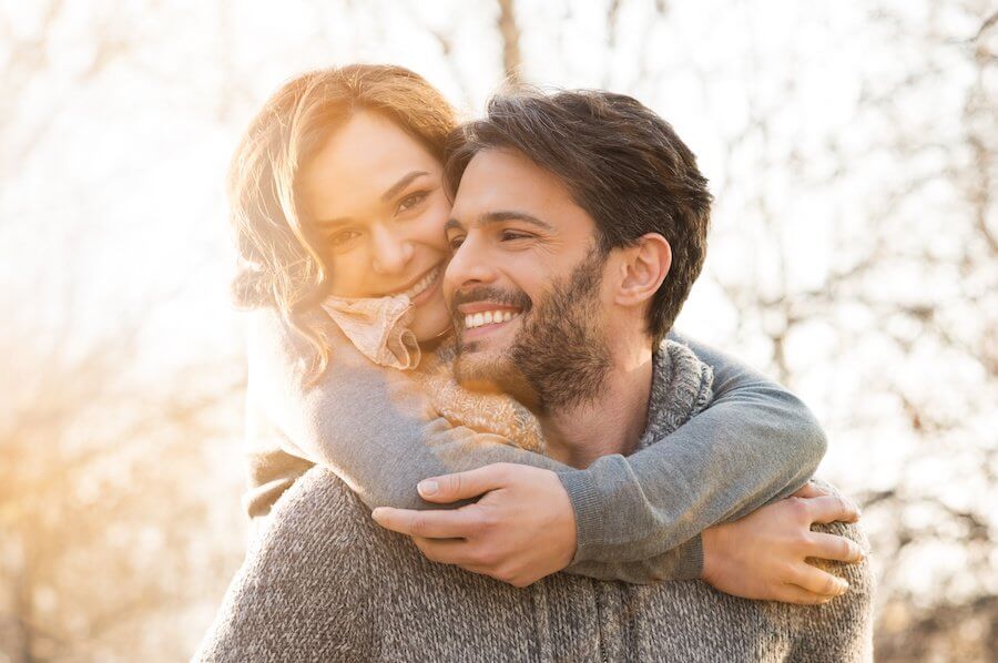 escorpio con acuario amor