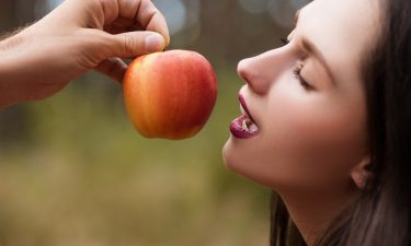 ¿Cuando sucumbe a la tentación tu signo del Zodíaco?