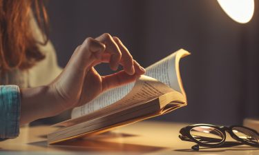 ¿Qué libros debería leer cada signo del zodiaco?