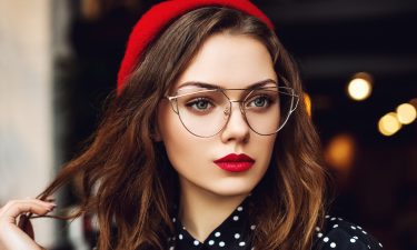 ¿Cómo se viste y se maquilla la mujer Aries?