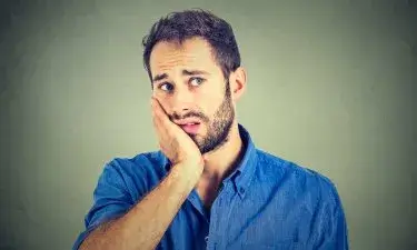 ¿Por qué un hombre evita a una mujer que le gusta?￼