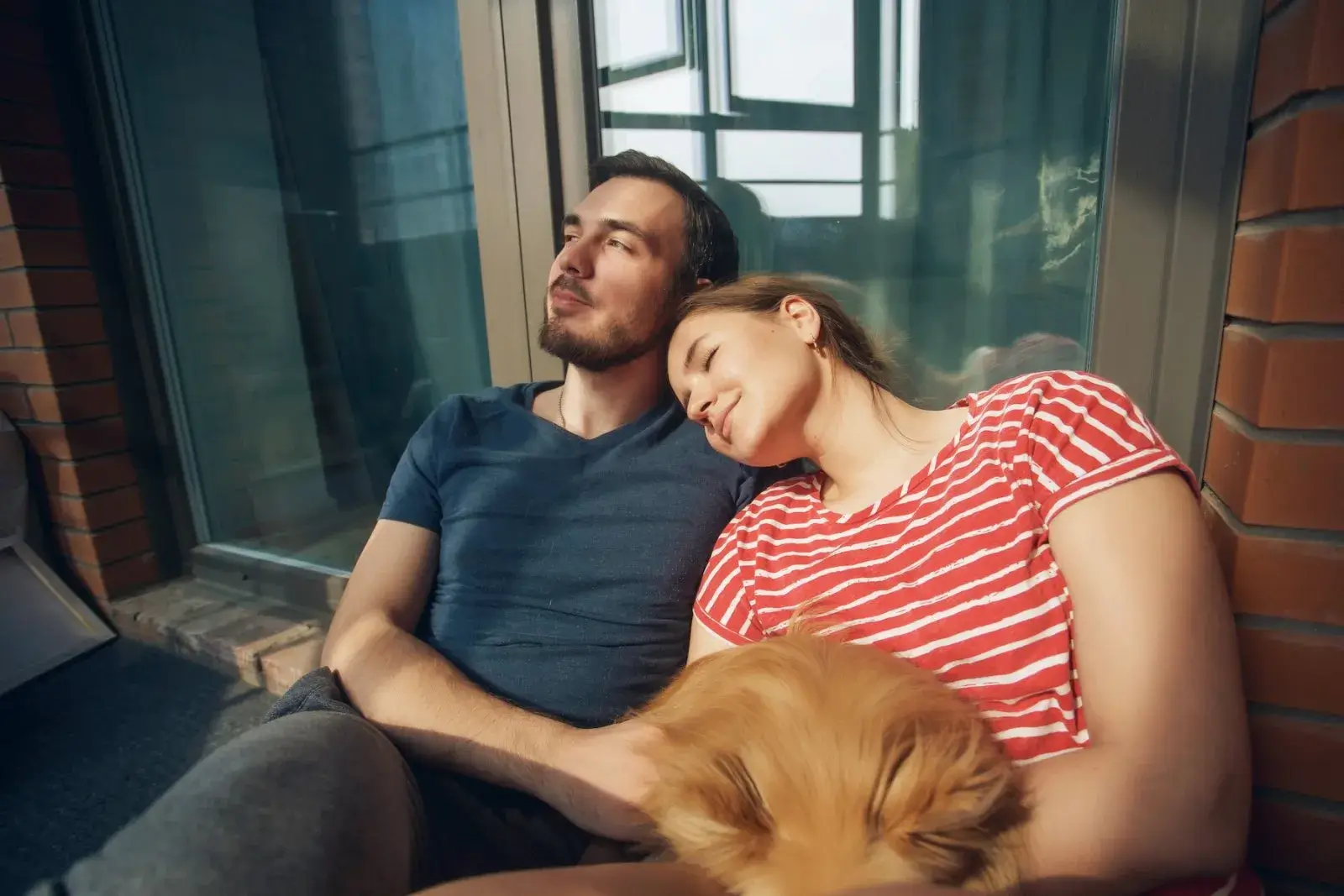 parejas de relaciones a escondidas