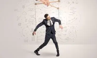 Principales características de las personas controladoras