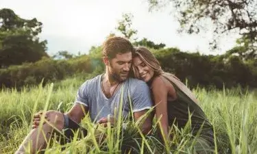 ¿Por qué las promesas de amor son una trampa?
