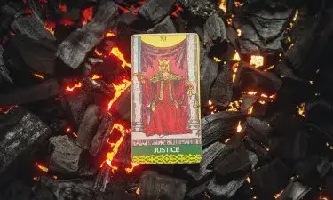 ¿Qué diferencia hay entre tarot y videncia?
